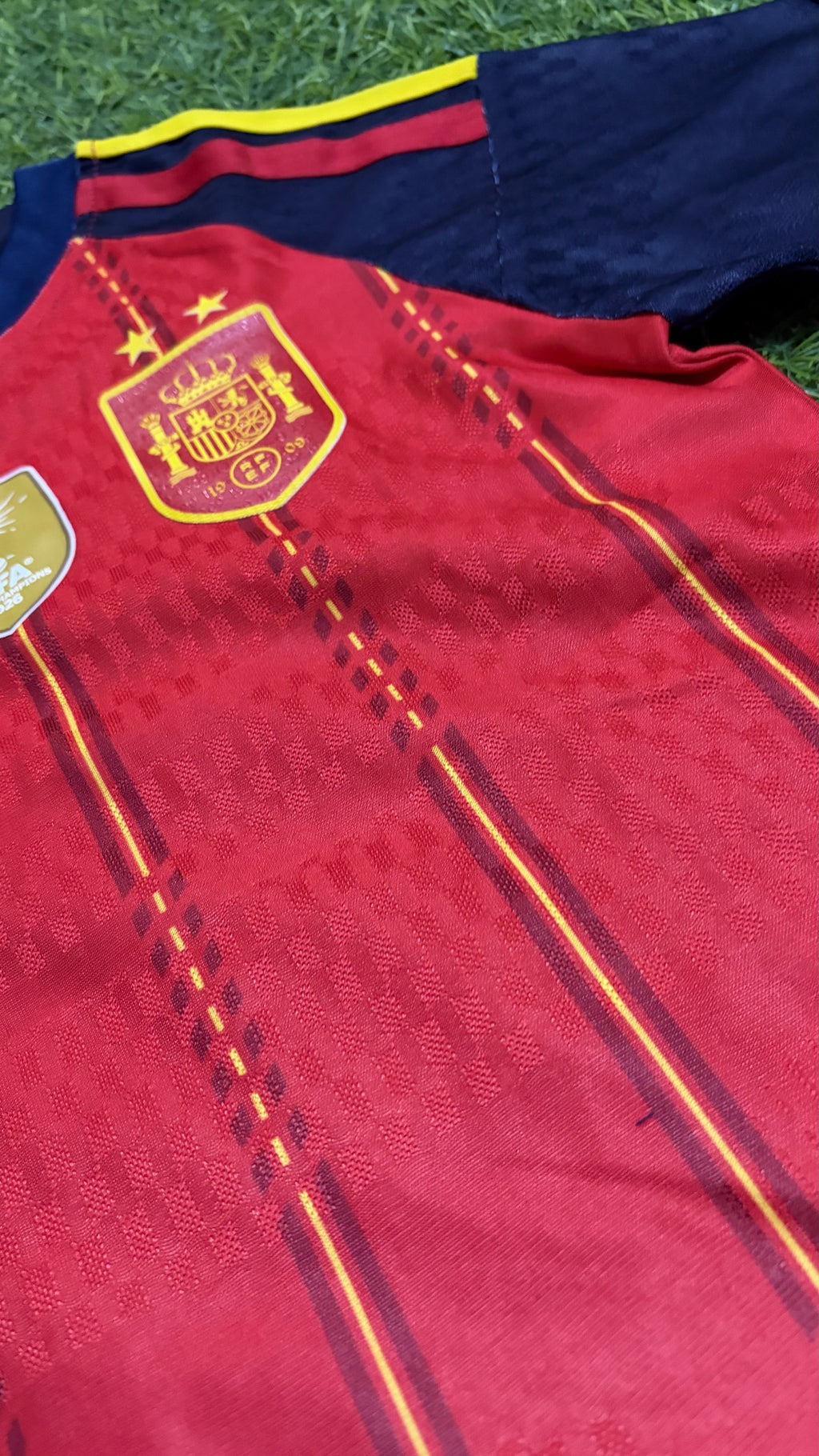 Spain 2 stars new kit with world cup badge