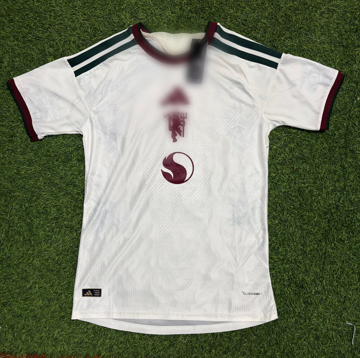 Man United third jersey