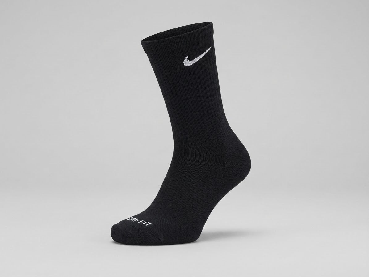 Sports black short